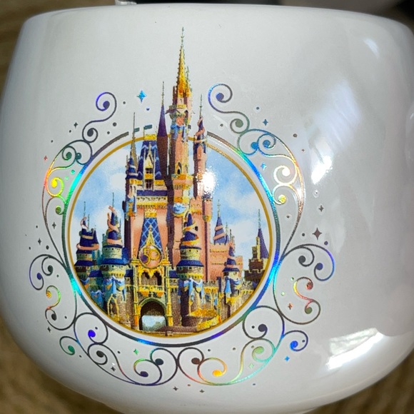 Disney World 50th Anniversary Cinderella Castle Mug - Picture 6 of 7